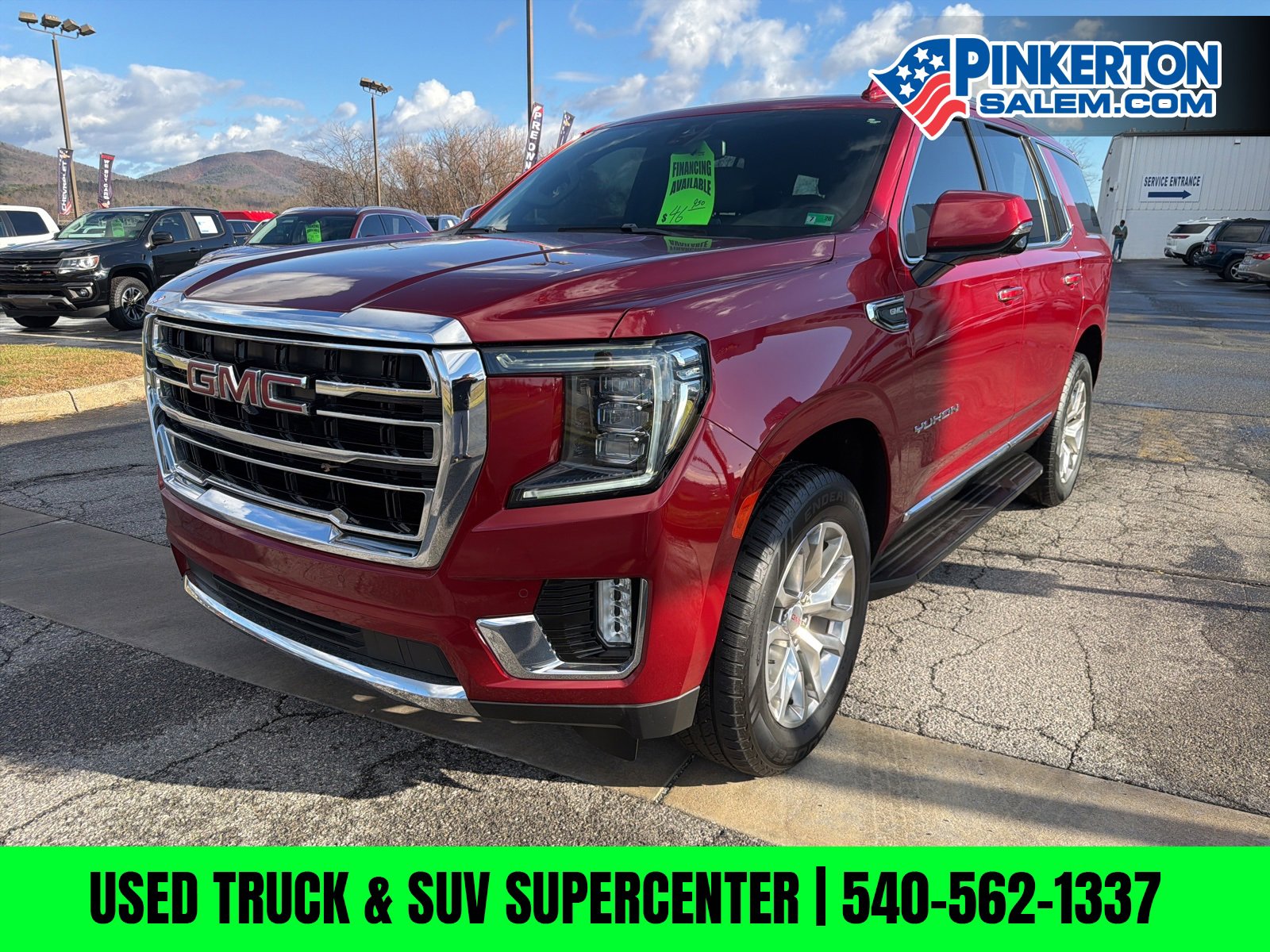 Used 2022 GMC Yukon SLT w/ SLT Premium Package image 2