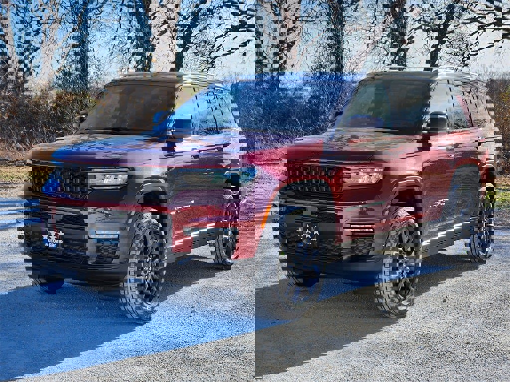 New 2025 Jeep Grand Cherokee L Limited w/ Trailer Tow Package image 3