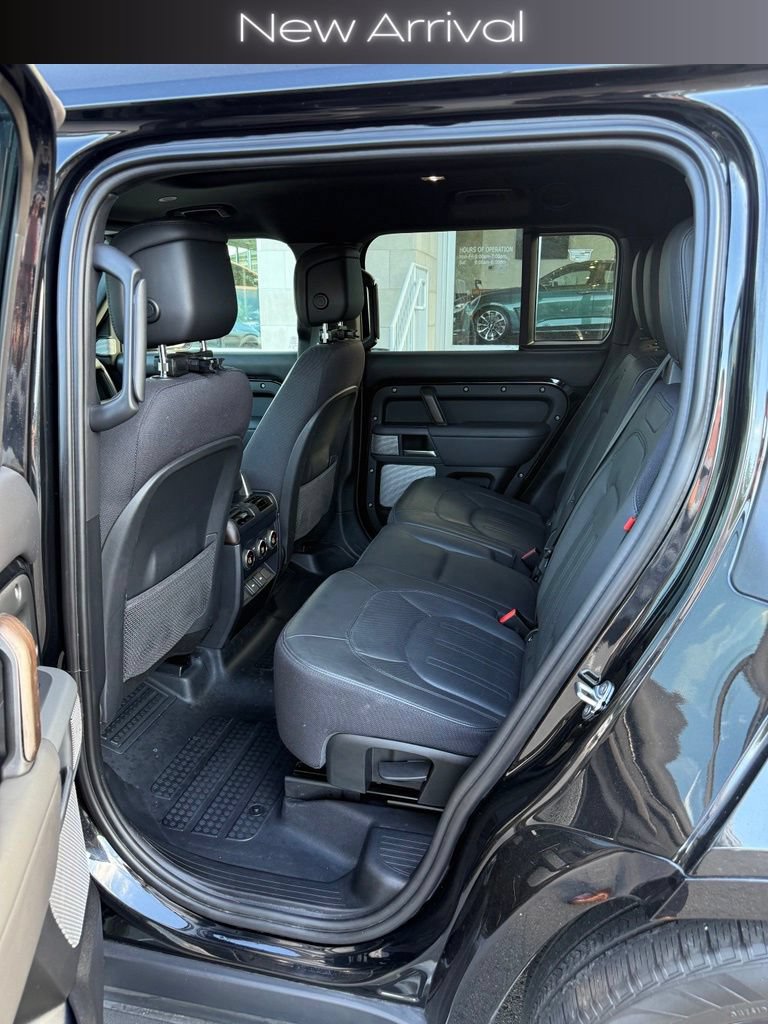 Used 2023 Land Rover Defender 130 X AWD/4WD image 8