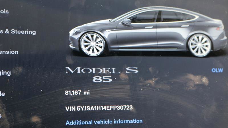 Used 2014 Tesla Model S 85 RWD image 16