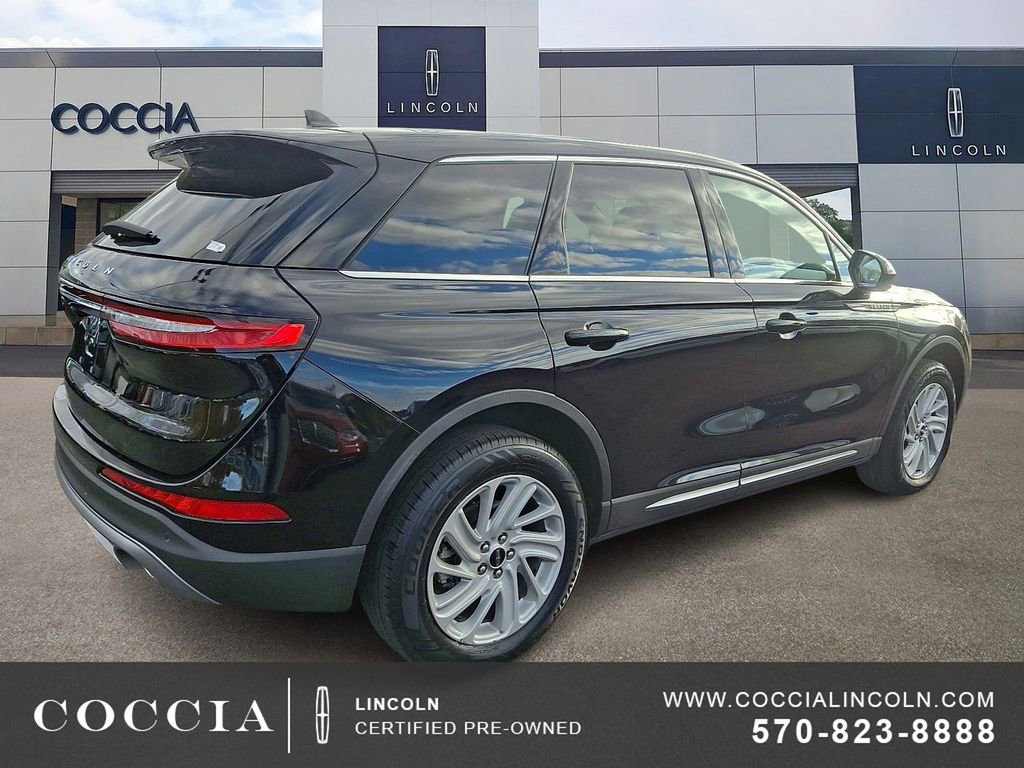 Used 2024 Lincoln Corsair AWD image 4