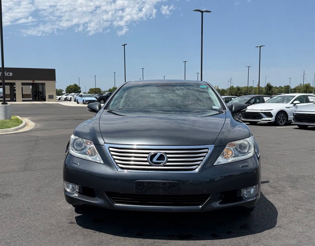 Used 2010 Lexus LS 460 w/ Comfort Pkg RWD image 2