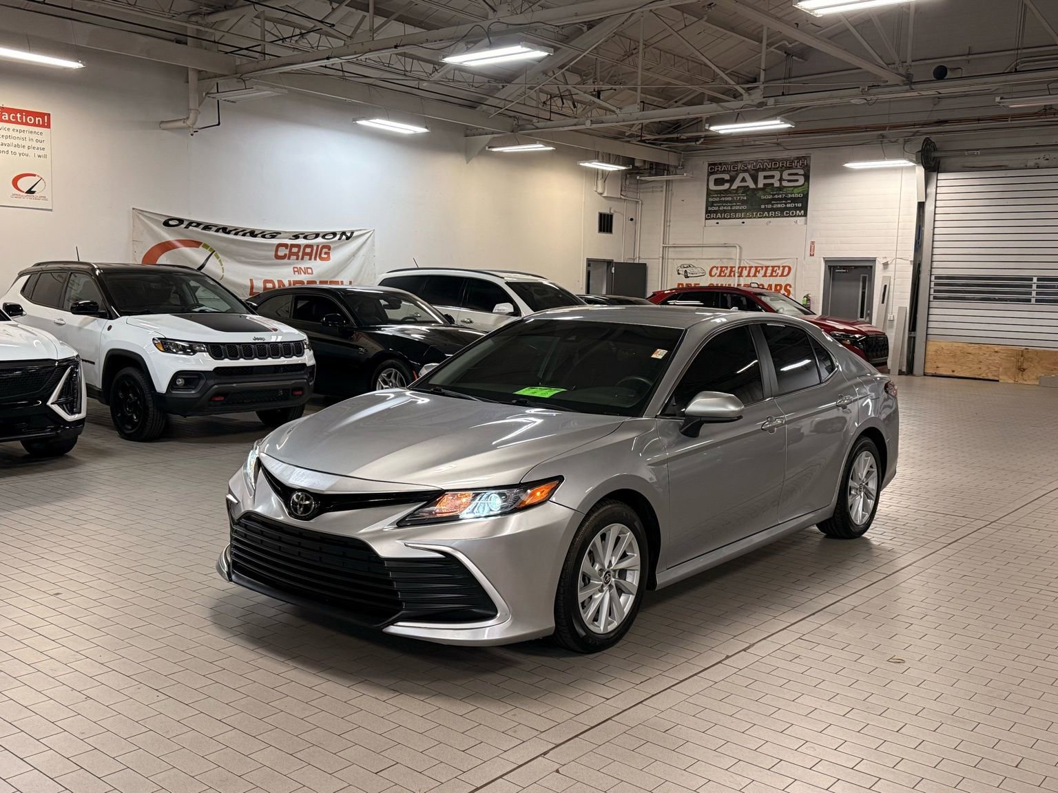 Used 2022 Toyota Camry LE image 1