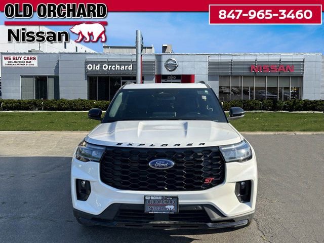 Used 2025 Ford Explorer ST image 3