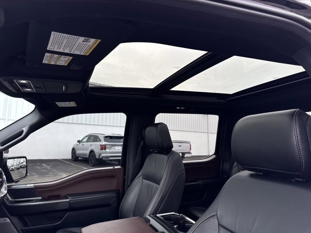 Used 2022 Ford F150 Lariat w/ Equipment Group 502A High image 11