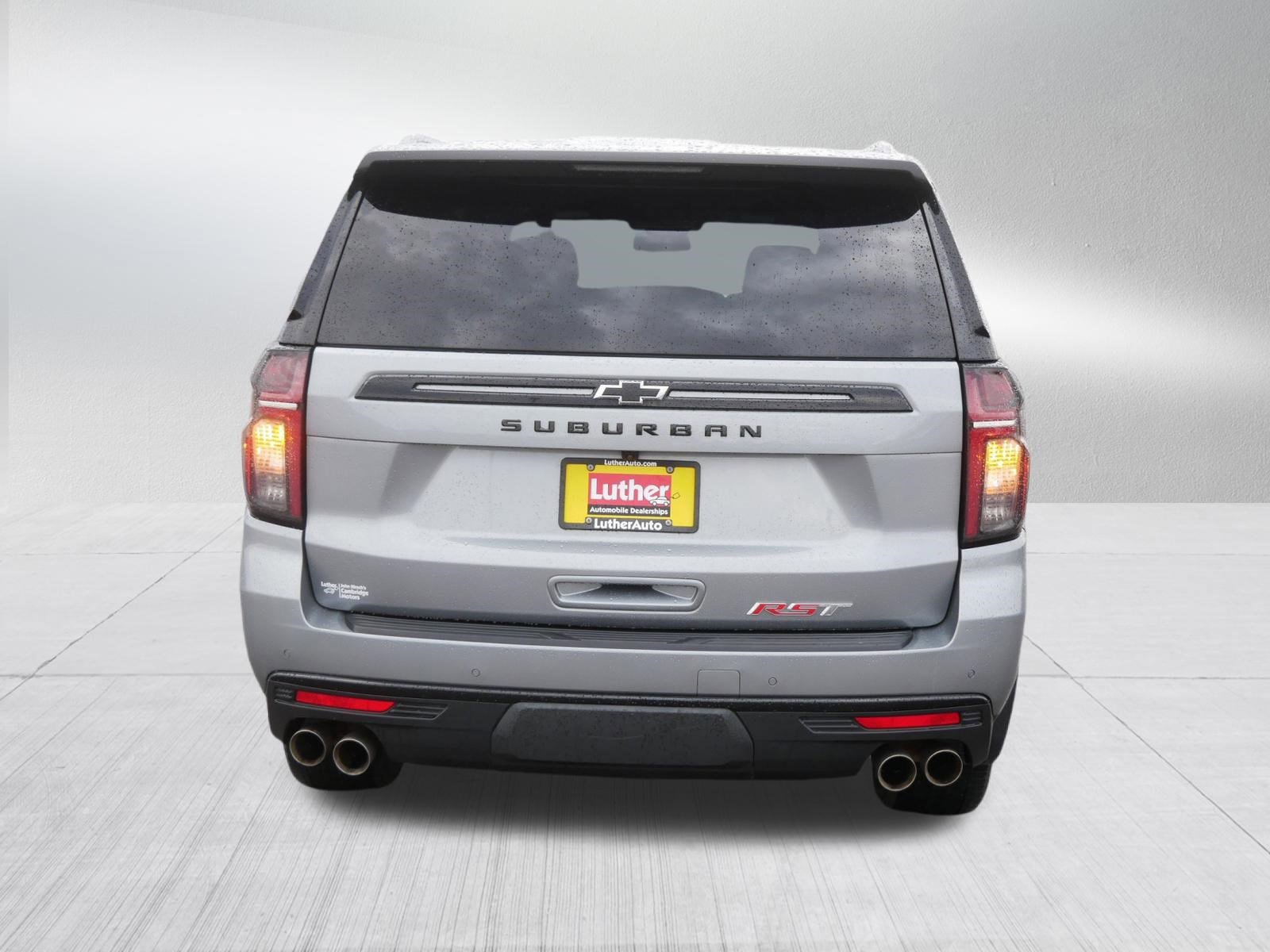 Used 2023 Chevrolet Suburban RST w/ Sport Performance Package image 6