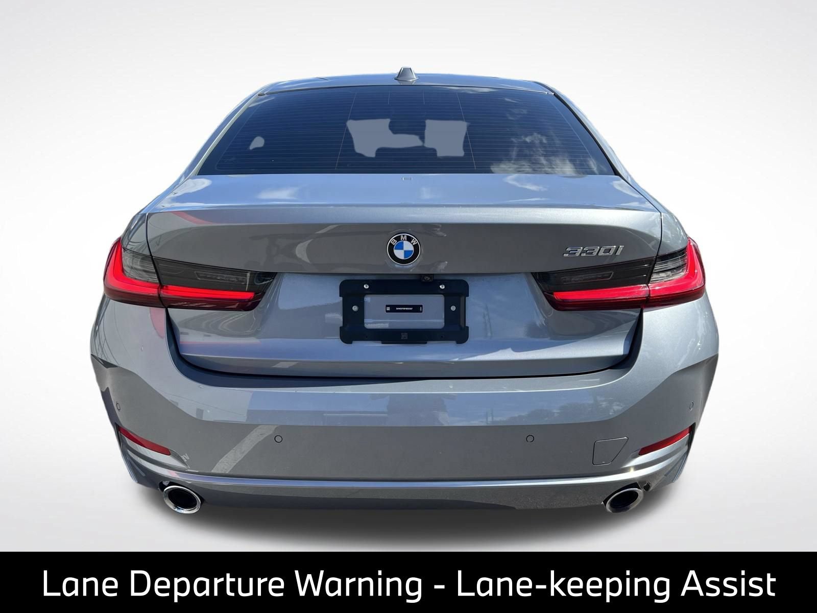 Used 2023 BMW 330i Sedan w/ Driving Assistance Package RWD image 7