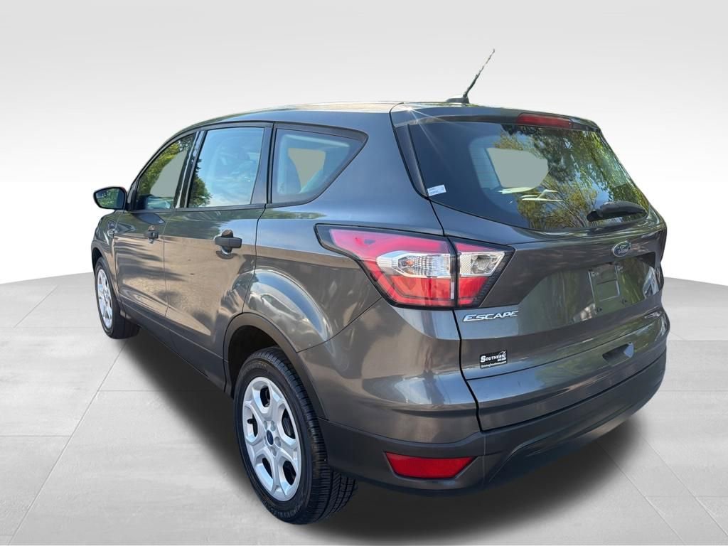Used 2017 Ford Escape S image 3
