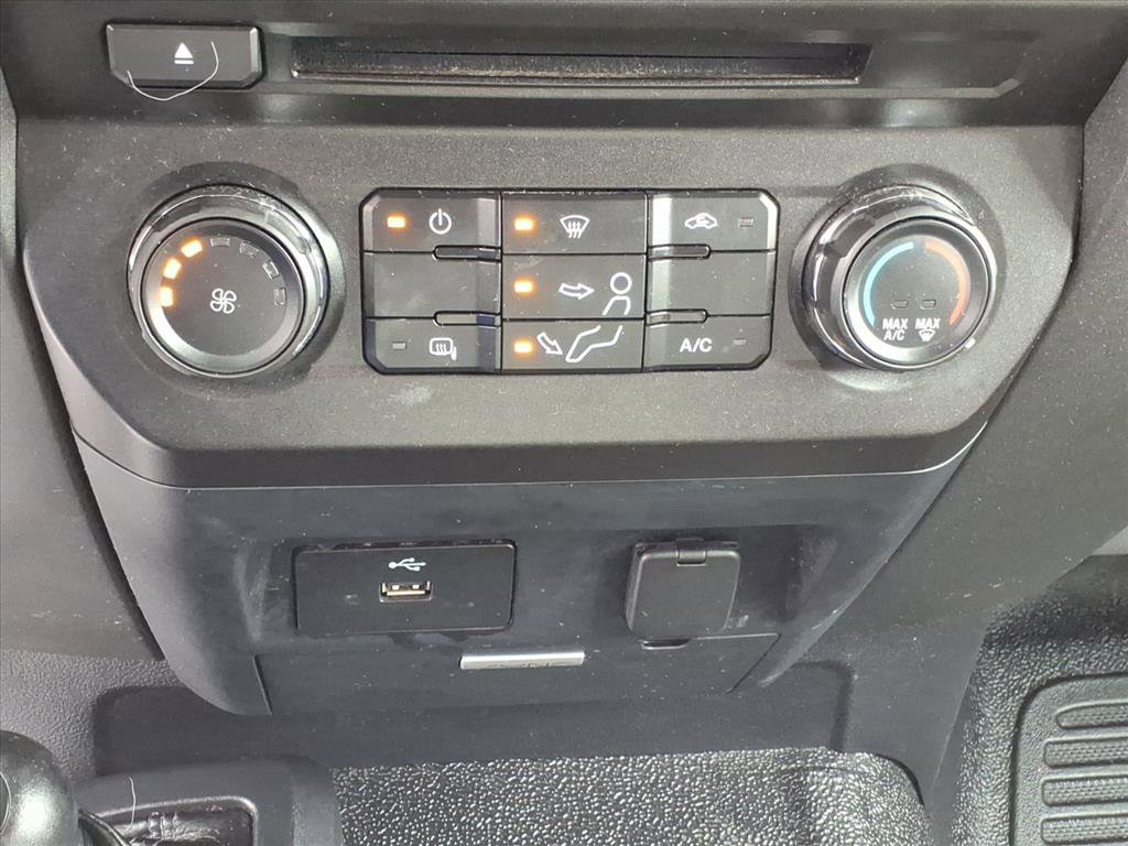 Used 2017 Ford F450 XL w/ Power Equipment Group image 18