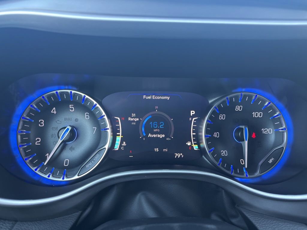 New 2025 Chrysler Pacifica Select image 14