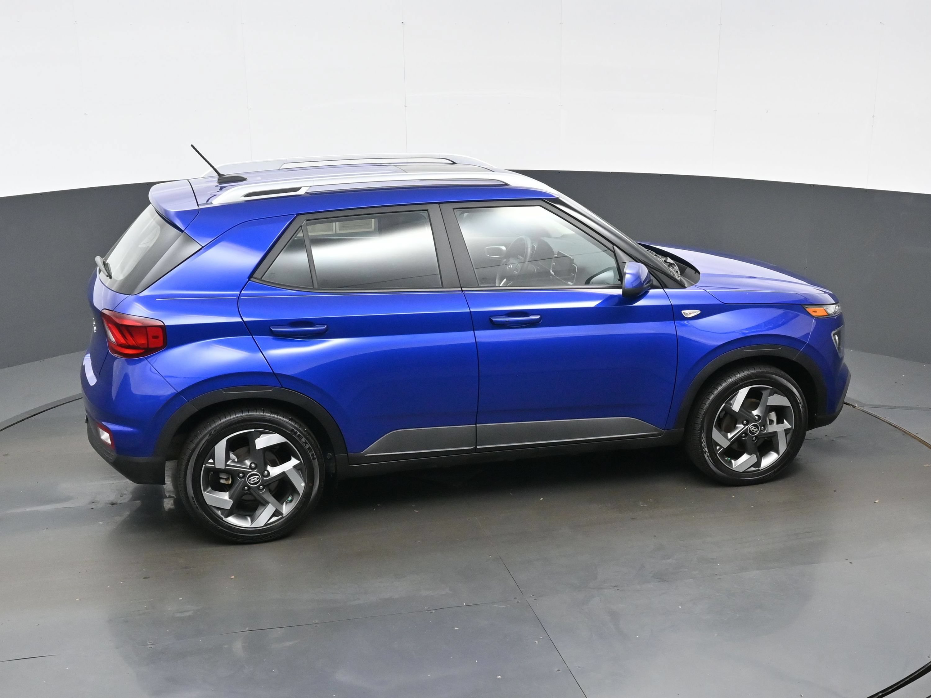 Certified 2026 Hyundai Venue SEL FWD image 39