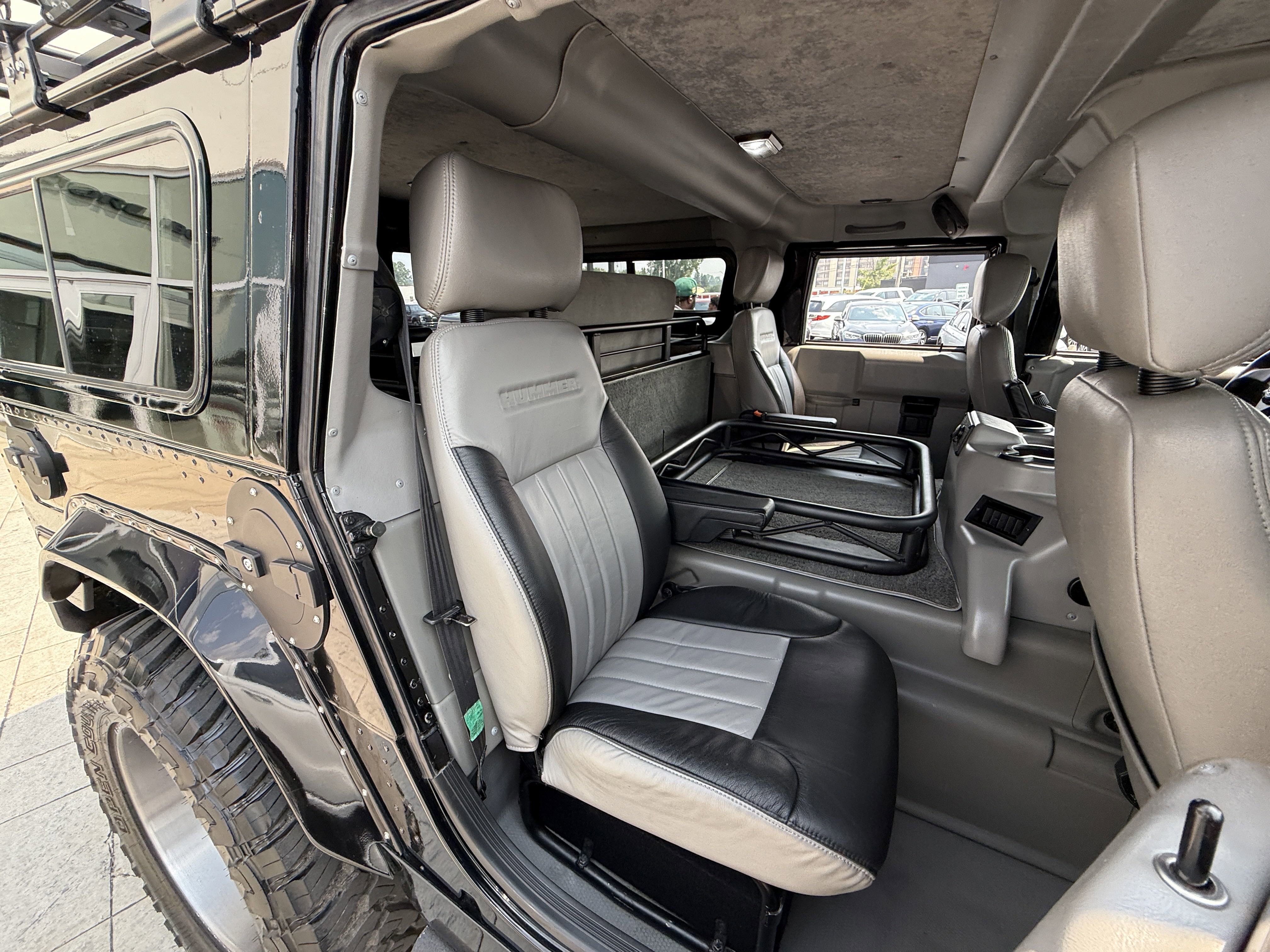 Used 2001 HUMMER H1 4-Door Wagon image 22