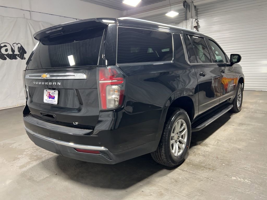 Used 2024 Chevrolet Suburban LT image 7