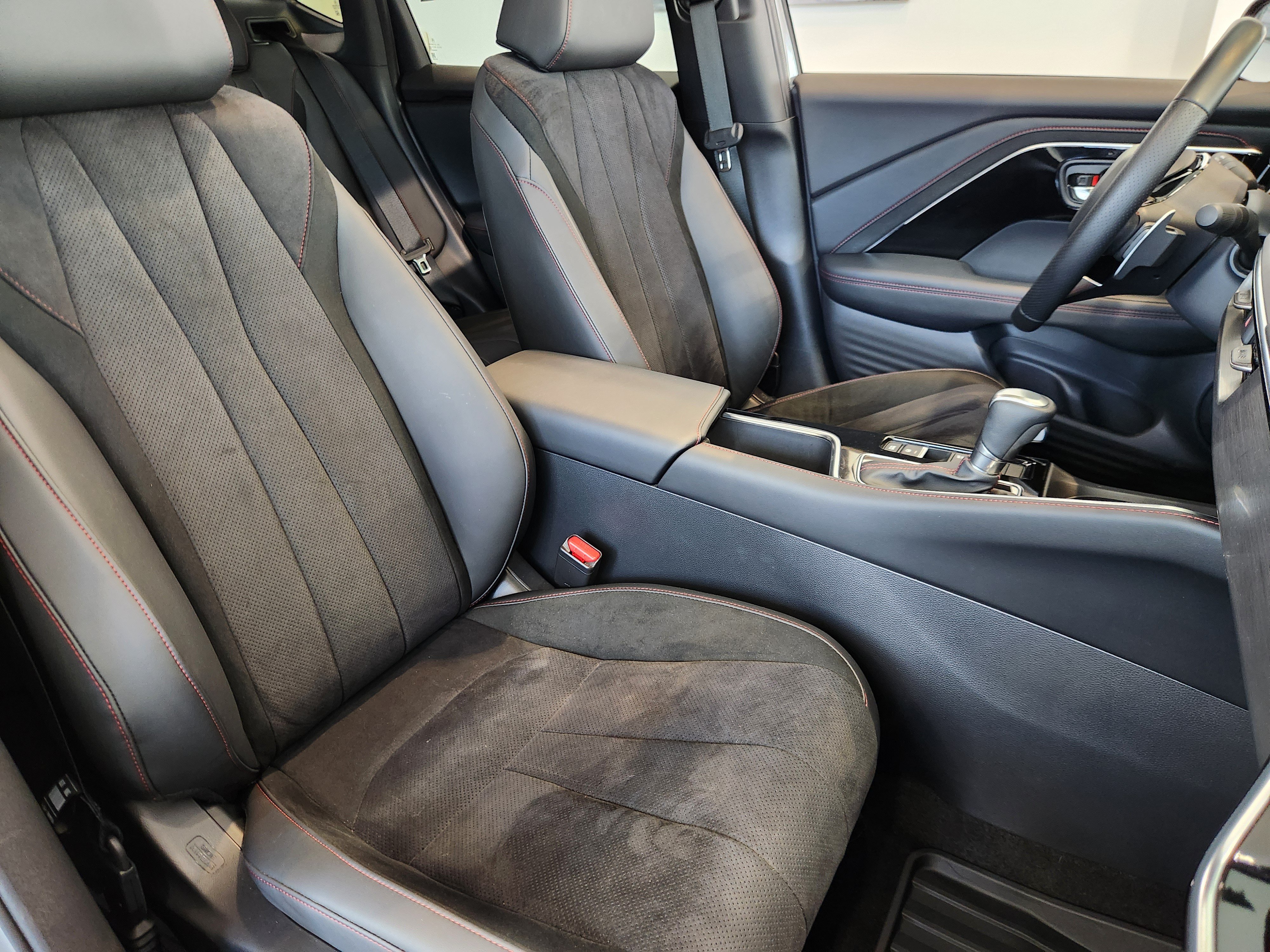 Certified 2025 Acura ADX A-Spec AWD/4WD image 12