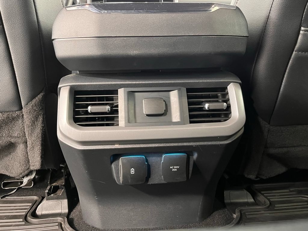 Used 2024 Ford F150 Lariat w/ Tow/Haul Package AWD/4WD image 32