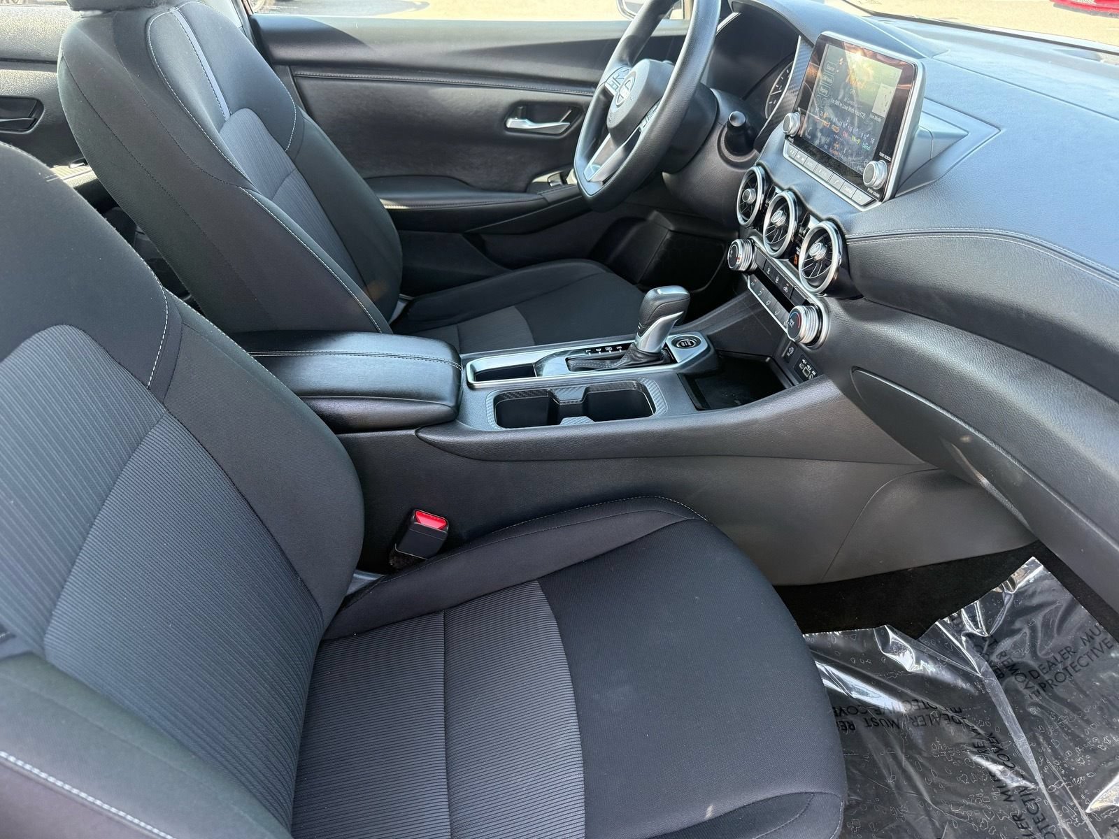 Used 2025 Nissan Sentra SV FWD image 31