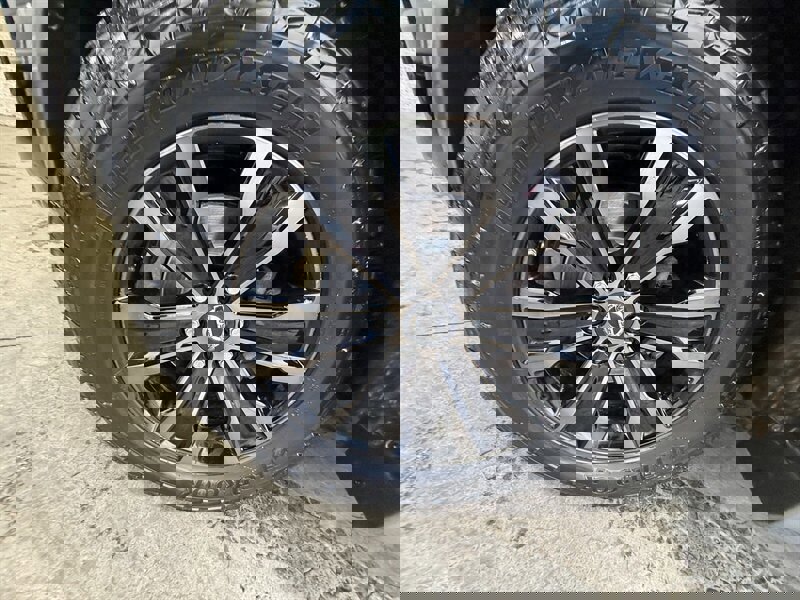 Used 2018 Nissan Armada Platinum image 10