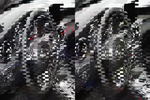 Used 2018 Mercedes-Benz C 300 Sedan w/ Premium Package image 11