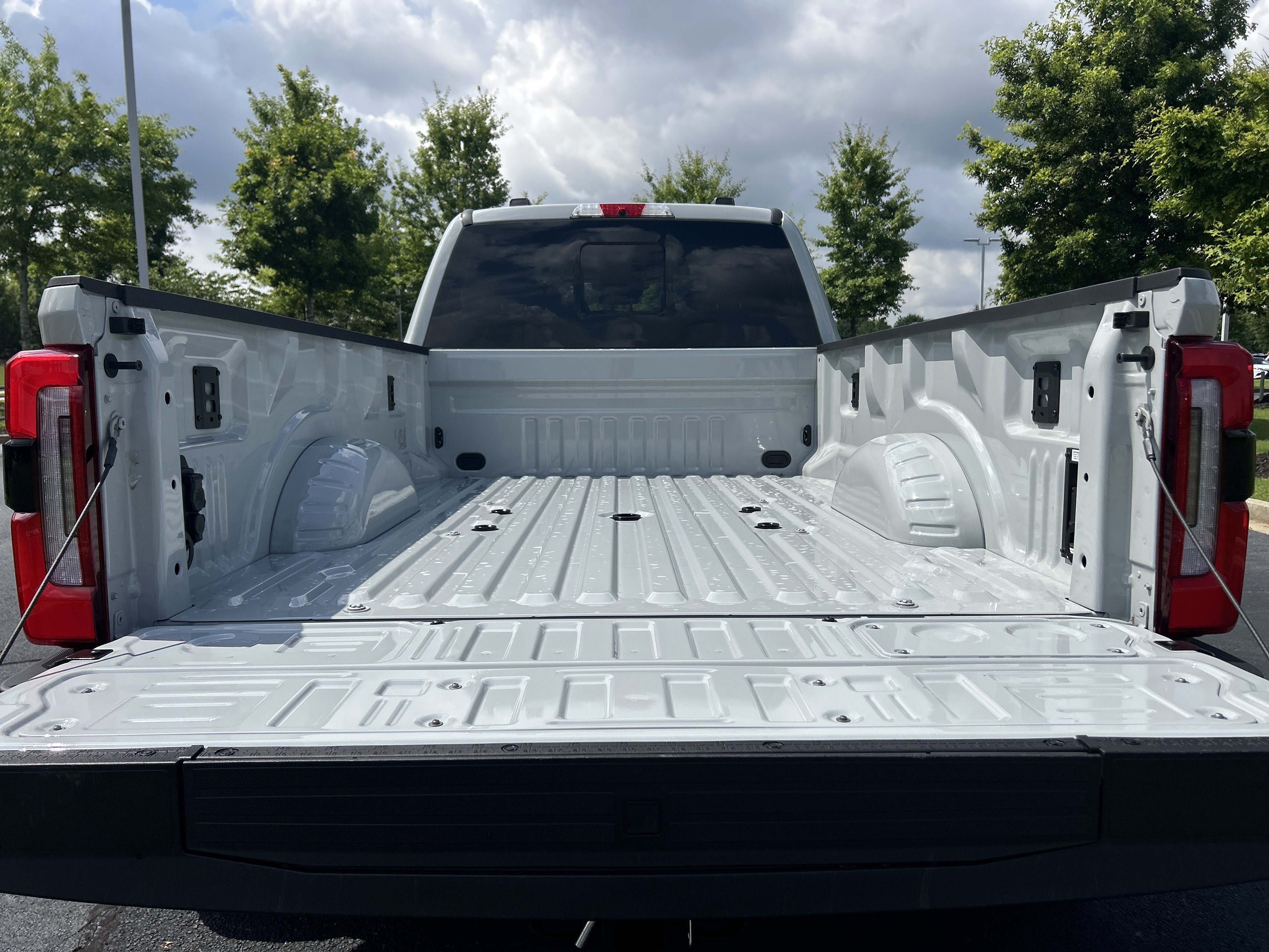 Used 2026 Ford F450 Platinum w/ Platinum Plus Package AWD/4WD image 30