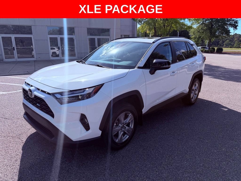 Used 2025 Toyota RAV4 XLE w/ Convenience Package FWD image 3