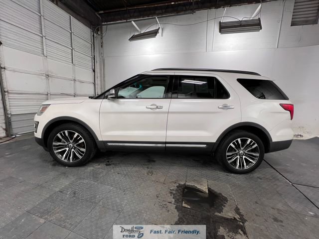 Used 2016 Ford Explorer Platinum image 4