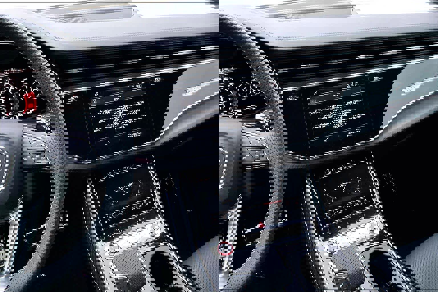 New 2025 Audi RS Q8 performance image 6