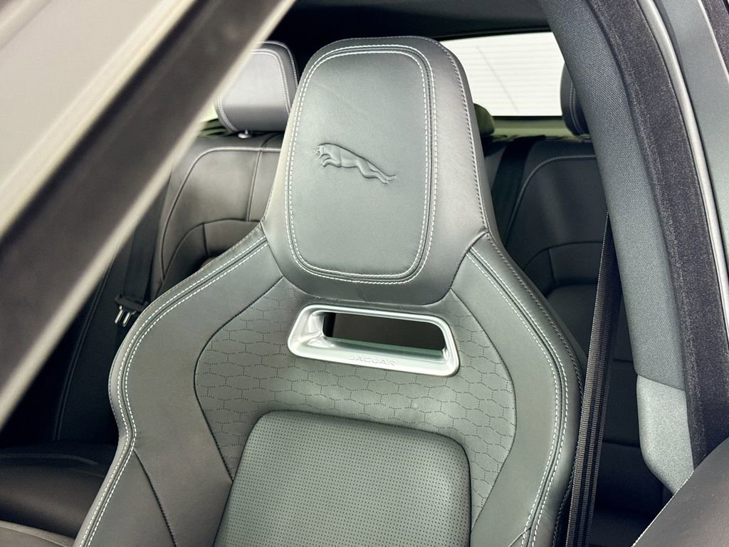 Used 2025 Jaguar F-PACE R-Dynamic S image 24