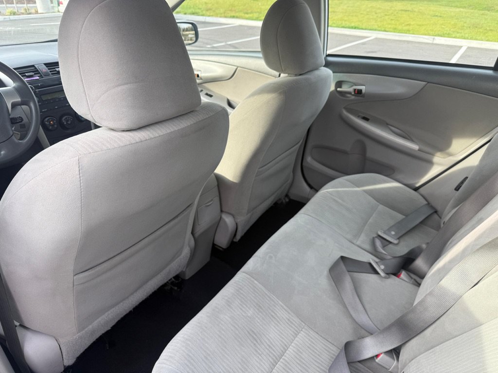 Used 2010 Toyota Corolla FWD image 11