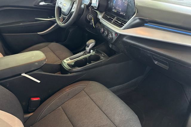 Used 2024 Chevrolet Trax LS w/ LS Convenience Package FWD image 19