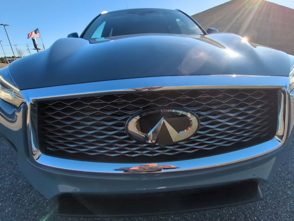 Used 2023 INFINITI QX50 Luxe image 3