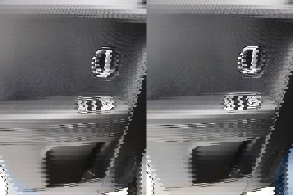 Used 2023 Hyundai Ioniq 5 SE w/ Cargo Package image 15