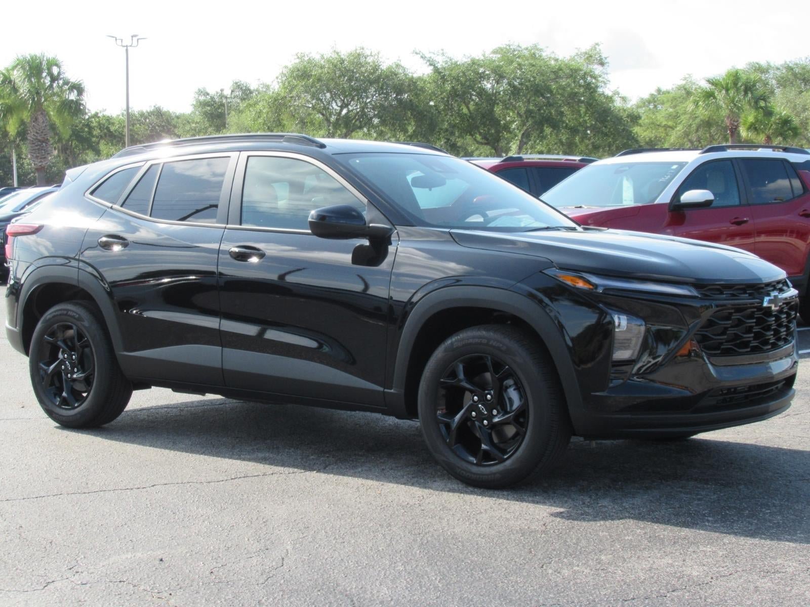 New 2026 Chevrolet Trax LT w/ Driver Confidence Package FWD image 3
