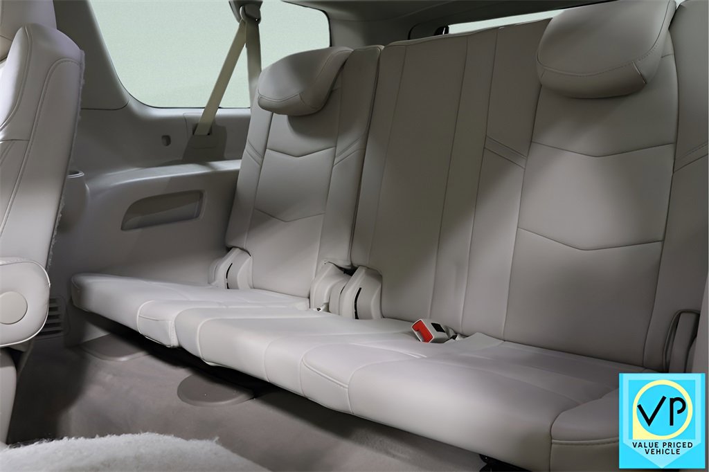Used 2020 Cadillac Escalade ESV Premium Luxury image 15