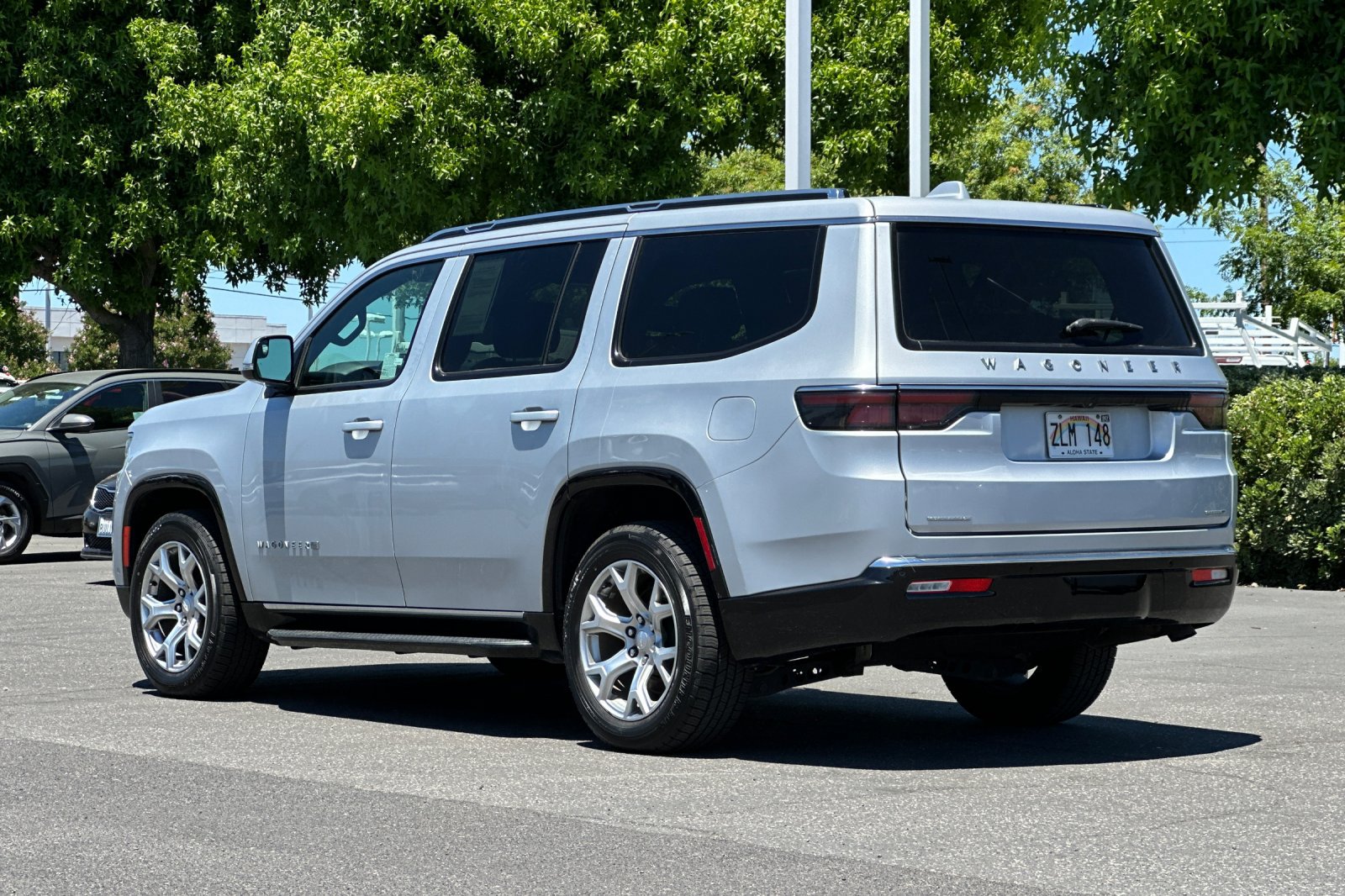 Certified 2022 Jeep Wagoneer Series II AWD/4WD image 6