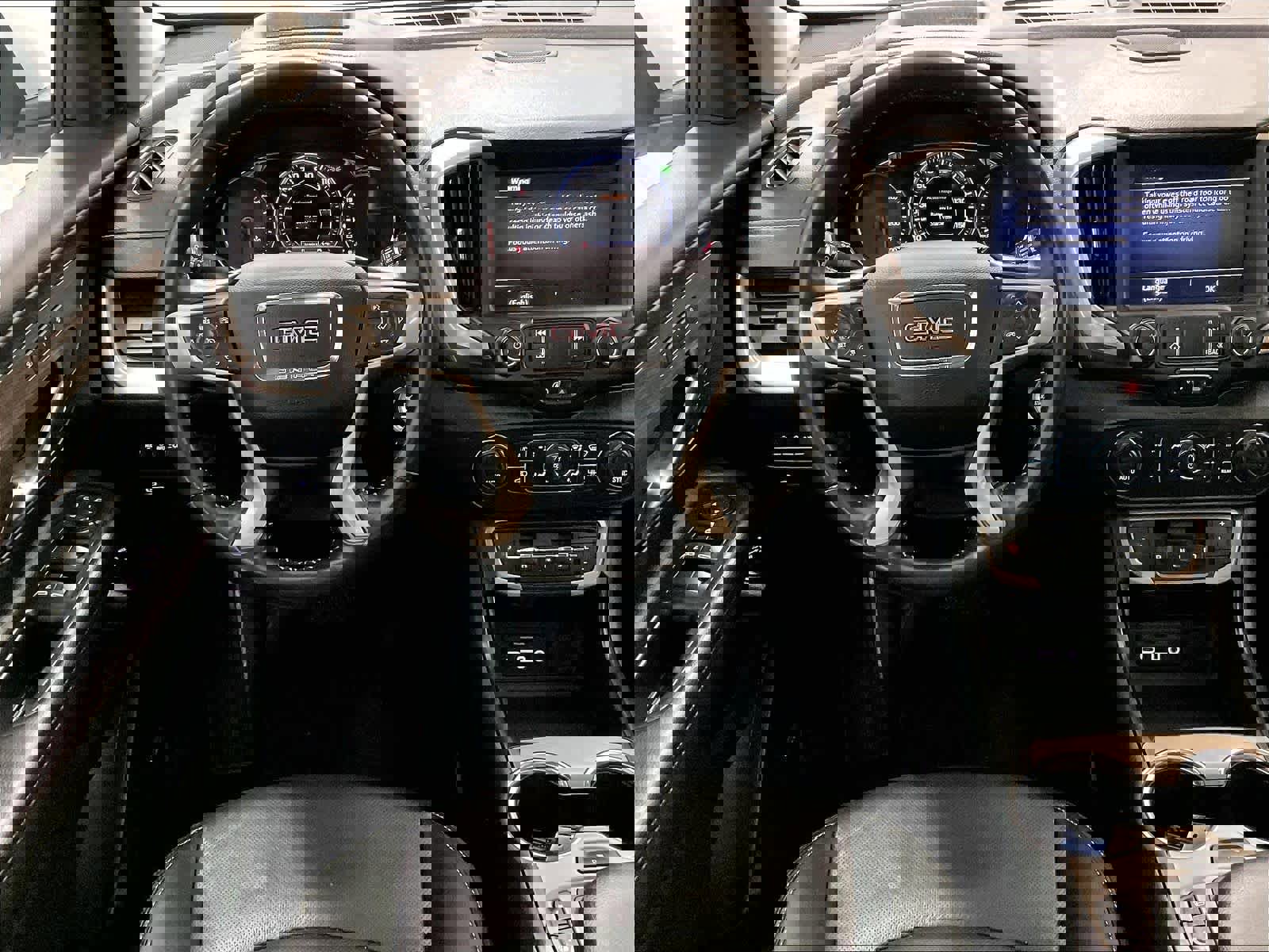 Used 2022 GMC Terrain Denali image 17