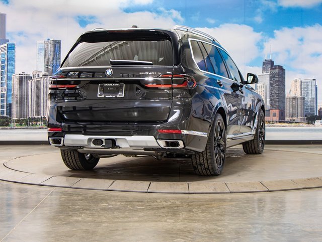 Used 2025 BMW X7 xDrive40i w/ Executive Package image 8