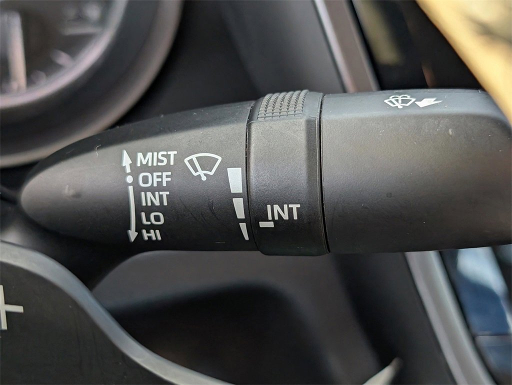 Used 2023 Toyota Camry SE image 23