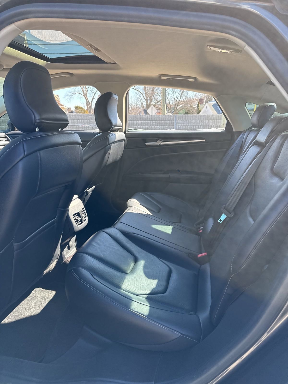 Used 2017 Ford Fusion Titanium image 20