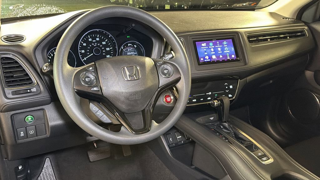 Used 2018 Honda HR-V EX image 16