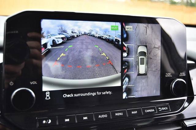 Certified 2025 Nissan Pathfinder Platinum image 14