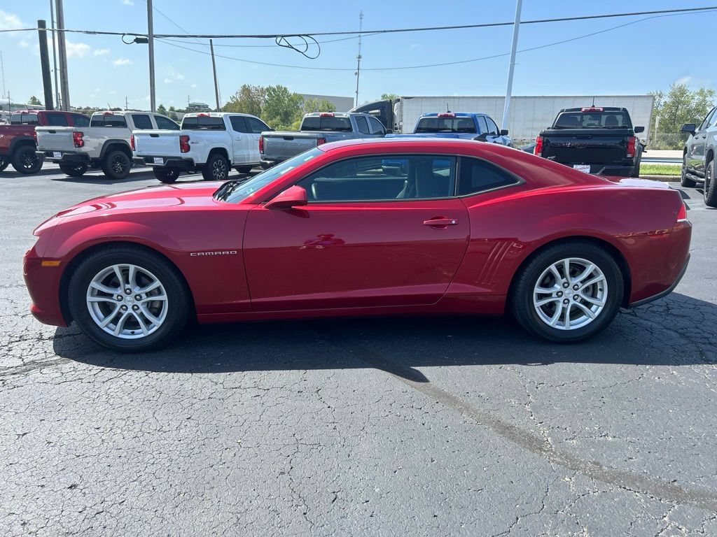 Used 2015 Chevrolet Camaro LT RWD image 8