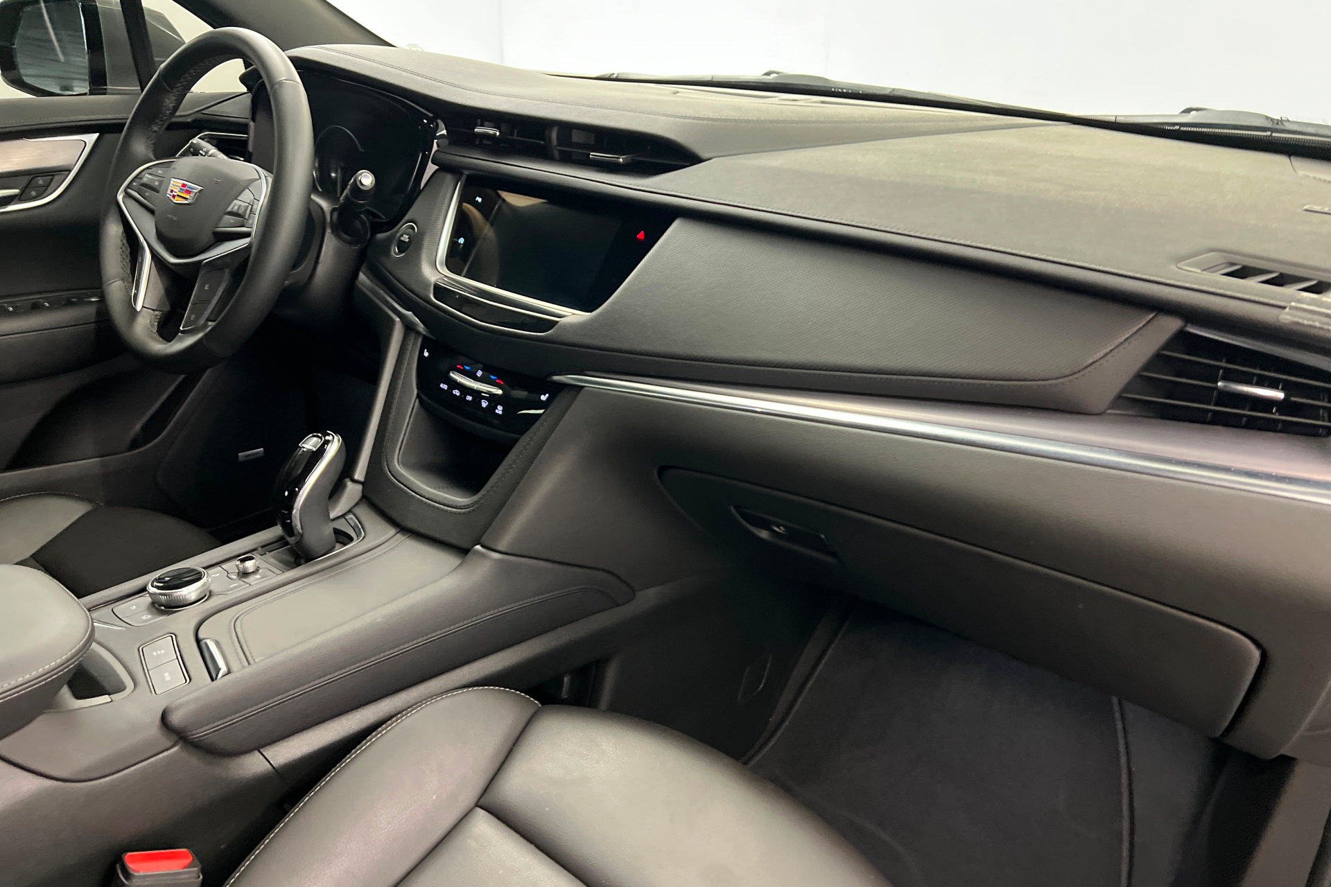 Used 2024 Cadillac XT5 Luxury AWD/4WD image 25