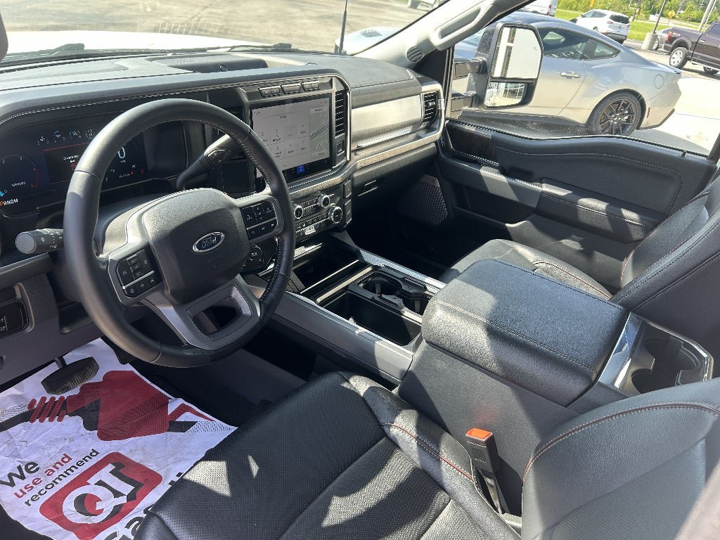 Used 2024 Ford F250 Lariat w/ FX4 Off-Road Package AWD/4WD image 12