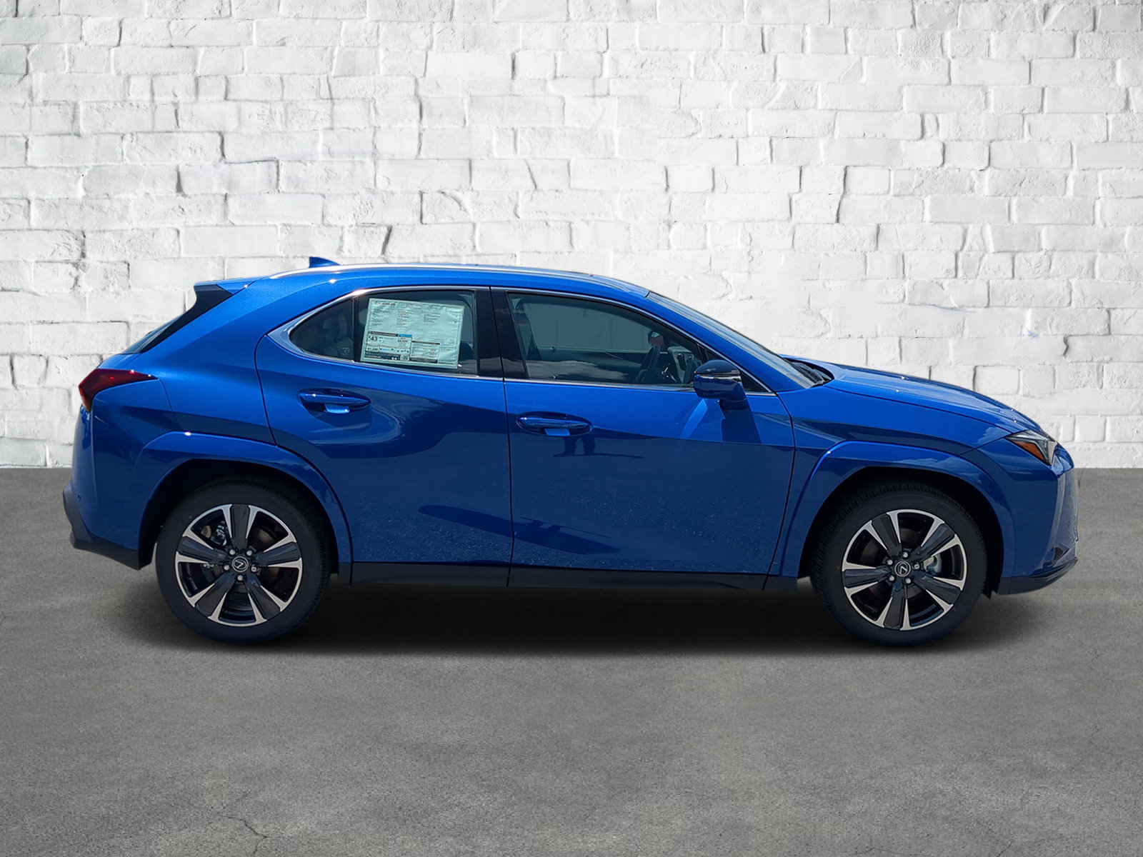 New 2025 Lexus UX 300h FWD image 3