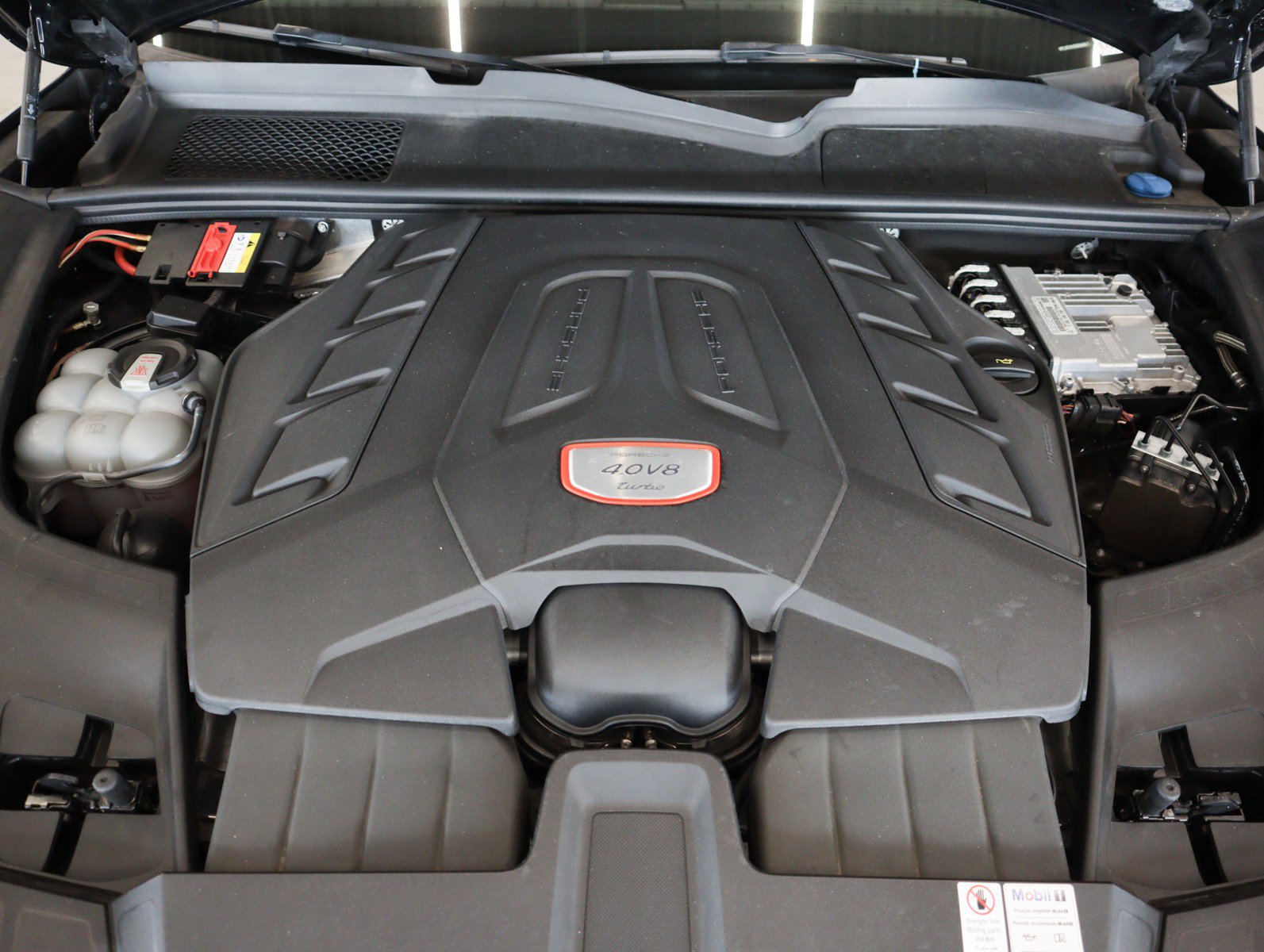 Certified 2022 Porsche Cayenne Turbo image 27
