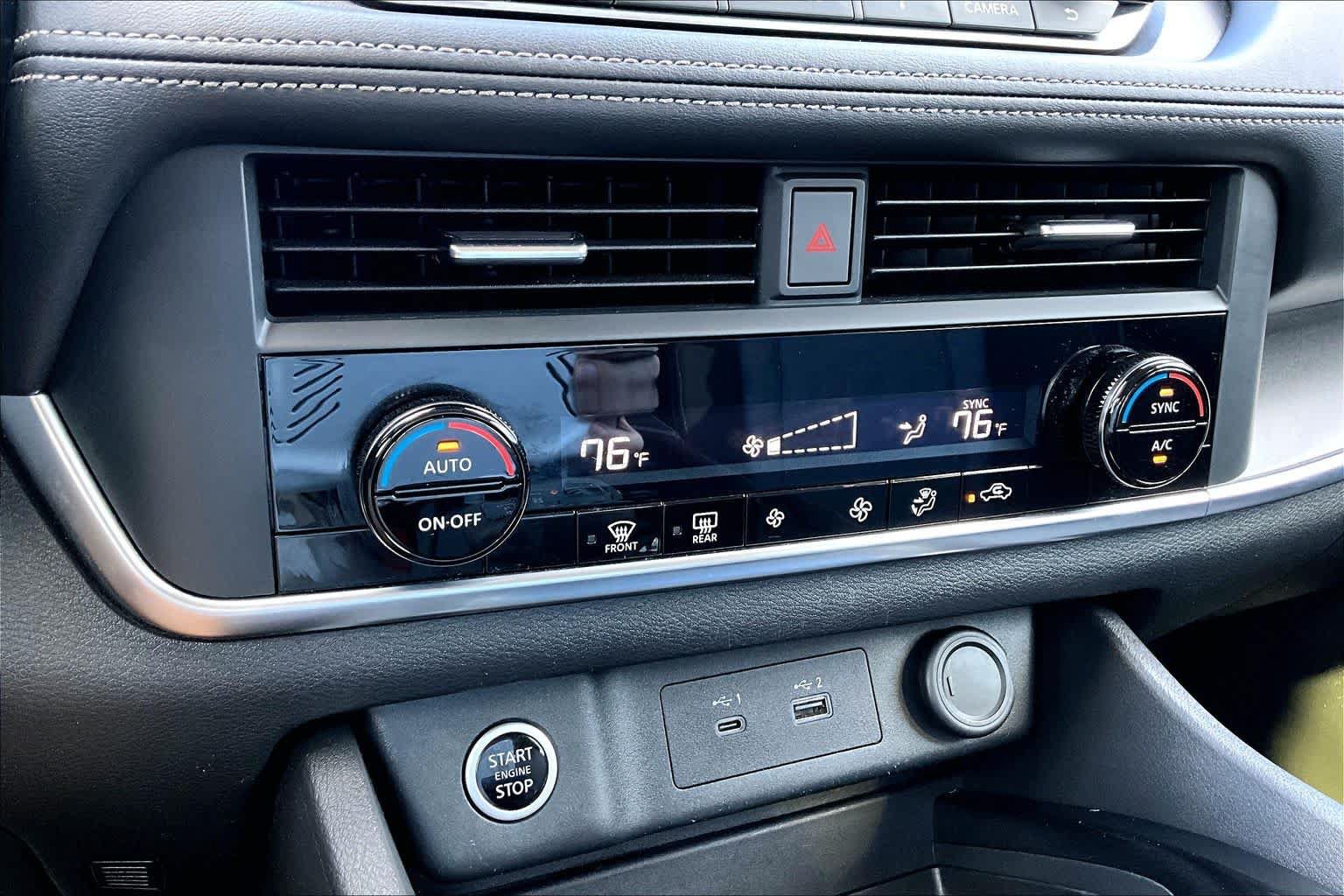 Certified 2023 Nissan Rogue SV FWD image 30
