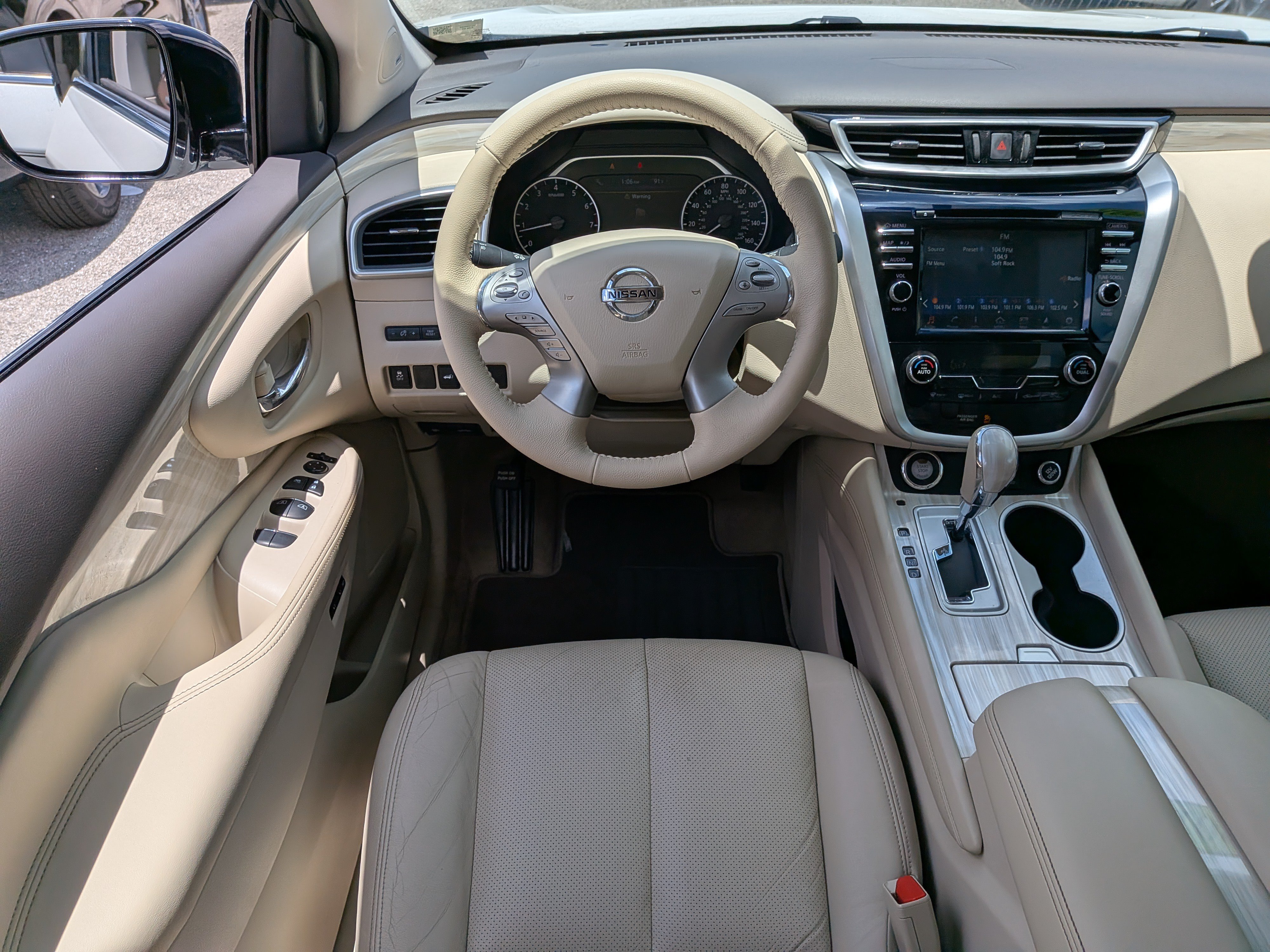 Used 2015 Nissan Murano SL w/ SL Technology Package FWD image 18