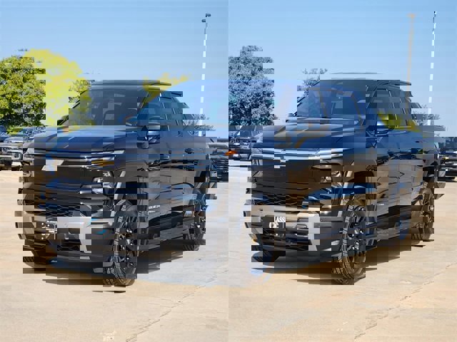 New 2026 Chevrolet Silverado EV LT image 3