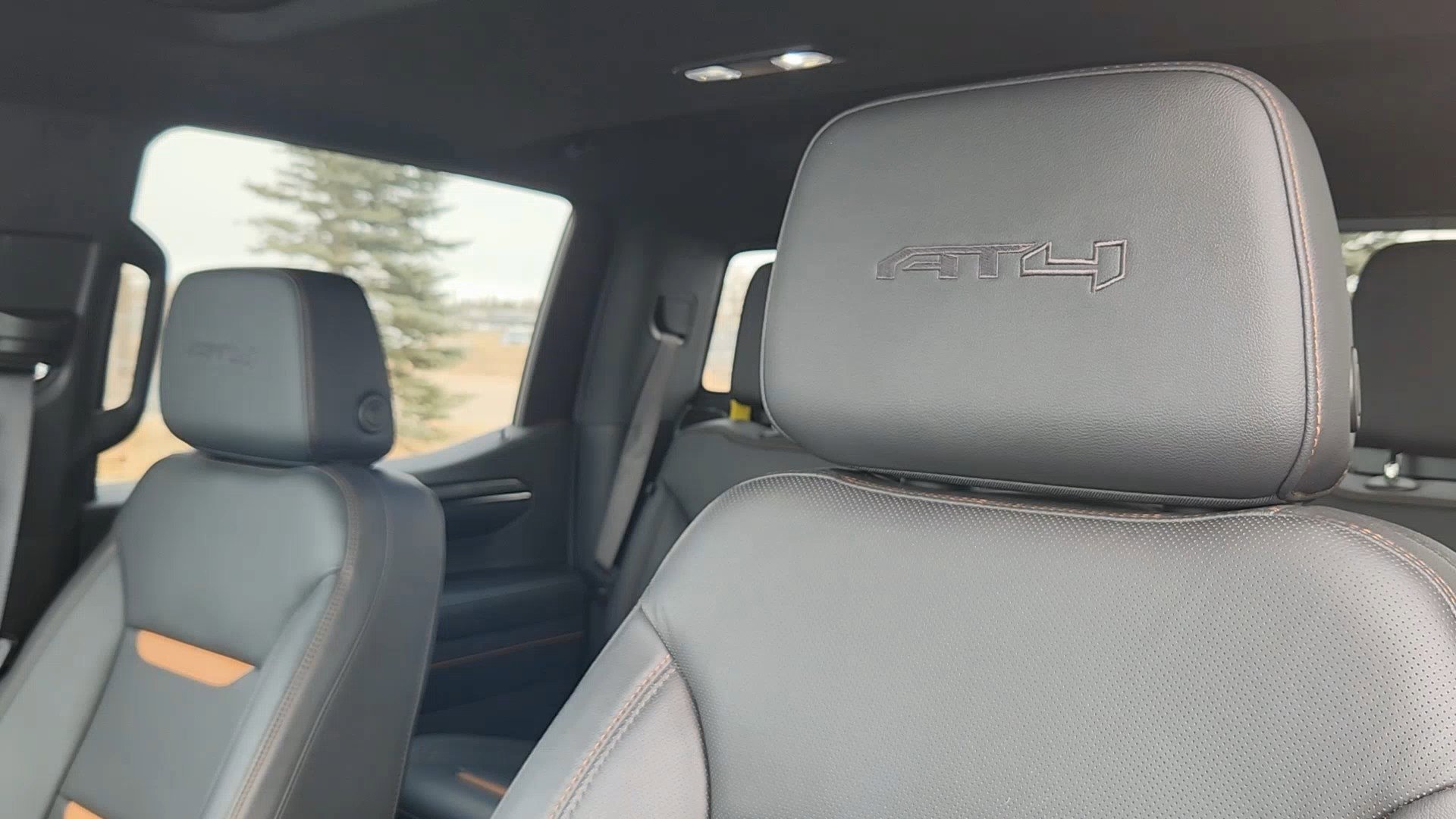 Used 2024 GMC Sierra 1500 AT4 w/ AT4 Preferred Package image 10