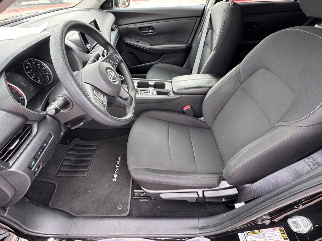 Certified 2025 Nissan Sentra S FWD image 11
